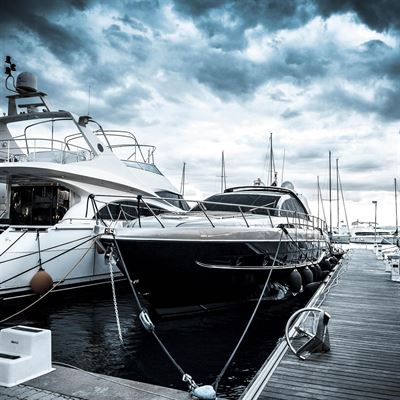 Marinebutikken ligger inde med masser af bådudstyr